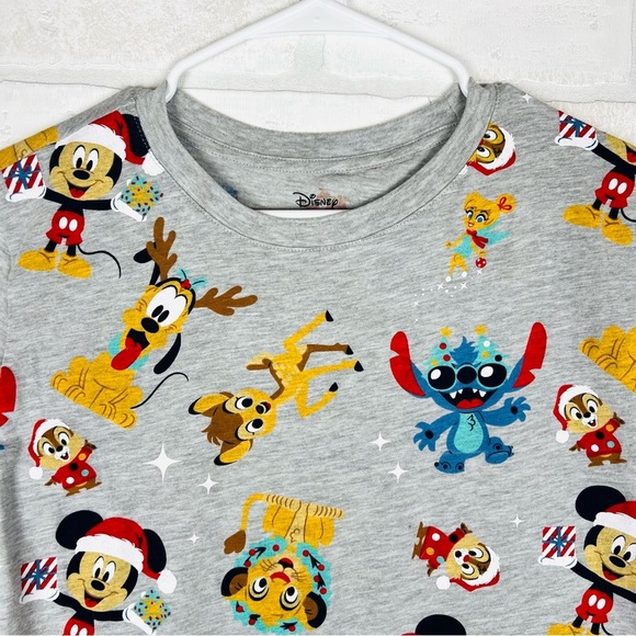 Rare Disney 100 Christmas Junior Grey Printed T-Shirt Mickey Lilo Size XXL (19) - Picture 4 of 11